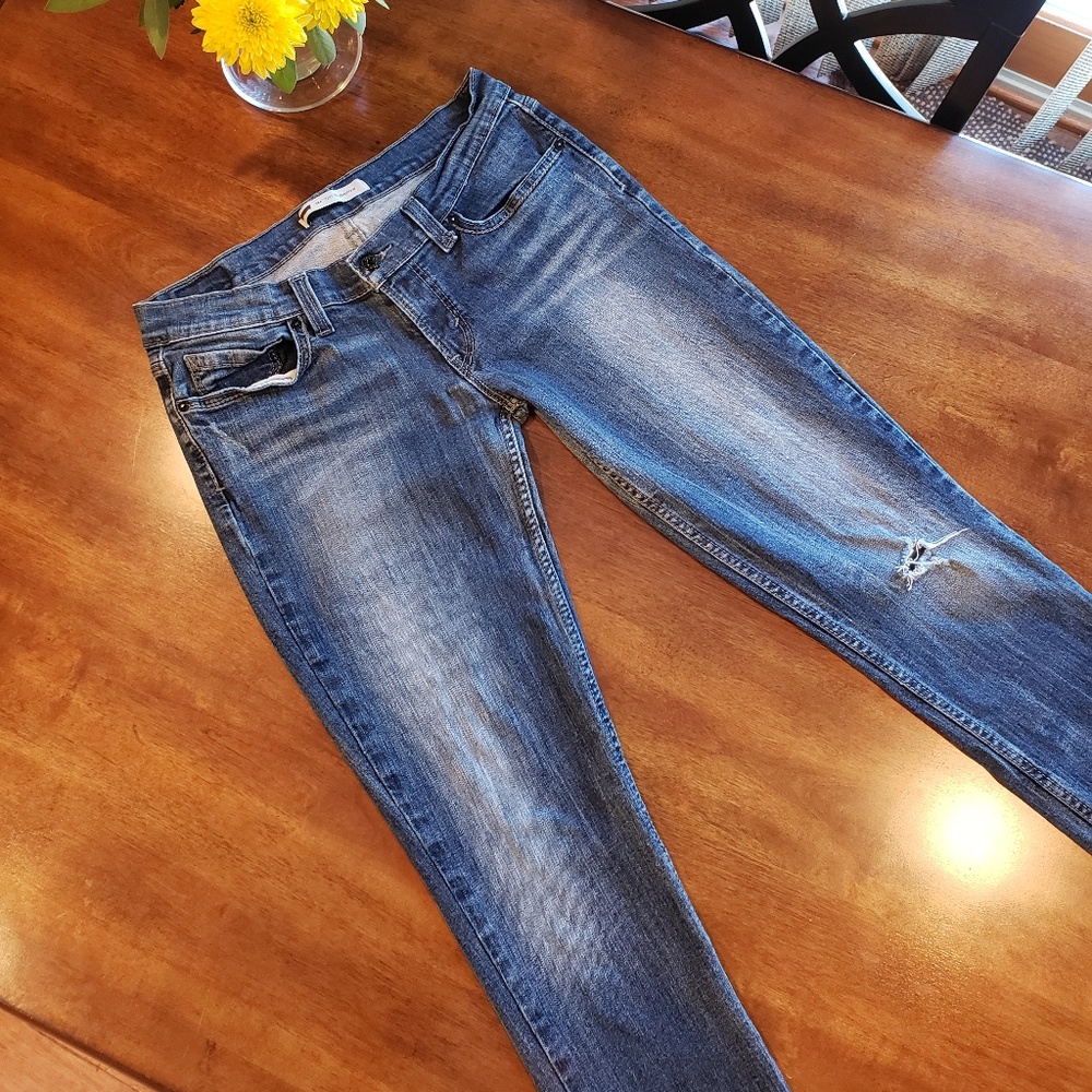 Levi's 524 Too Superlow Skinny Jeans